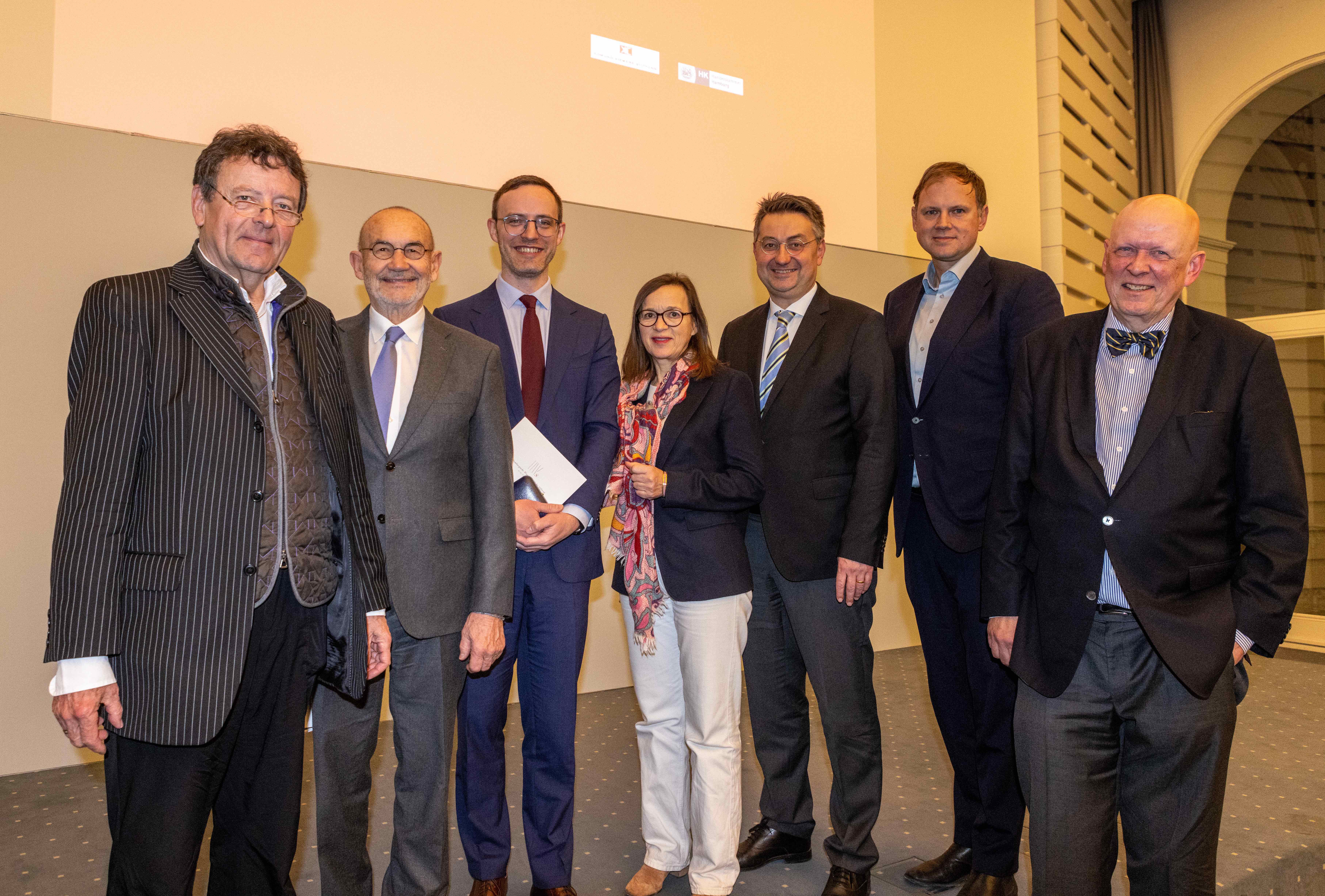 © Jörg Carstensen | v.l.n.r.: Ekkehard Nümann, Norbert Aust, Konrad Duden, Eva Gümbel, Ansgar Wimmer, Hauke Heekeren und Jürgen Basedow